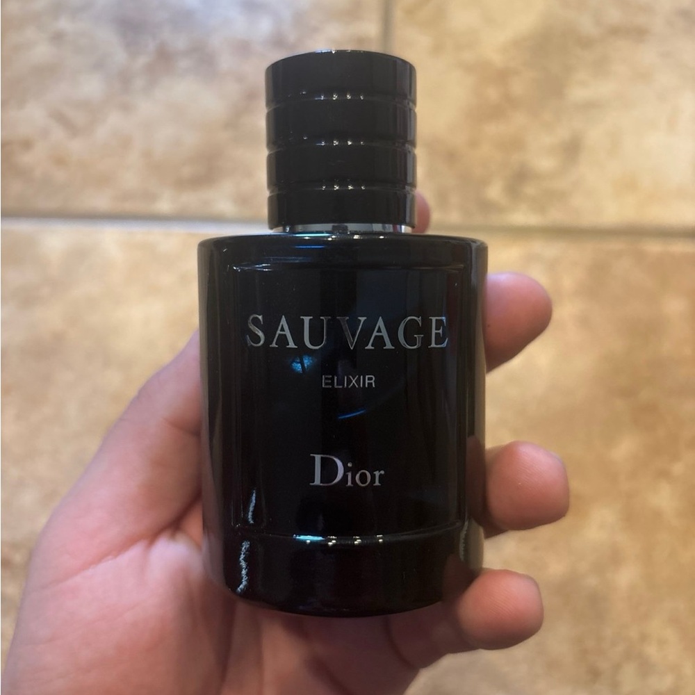 Dior Sauvage Elixir in Elegant Black